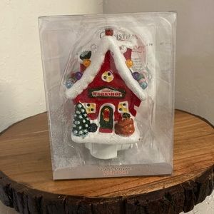 NWT 🎅 NIB Christmas is Forever Ceramic Night Light Santa’s Workshop 🎅